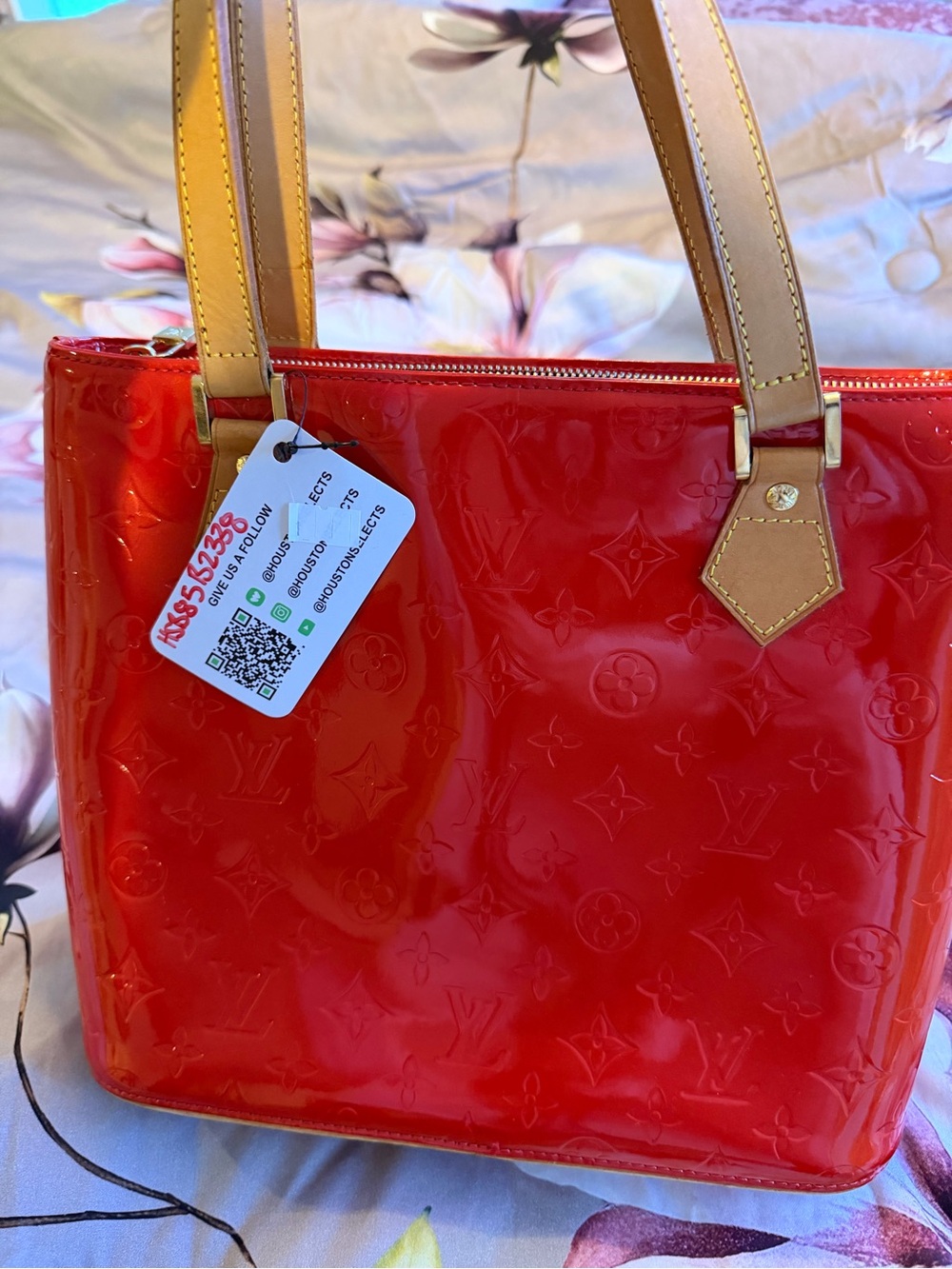 ✨ AUTHENTIC LOUIS VUITTON VERNIS TOTE ✨
